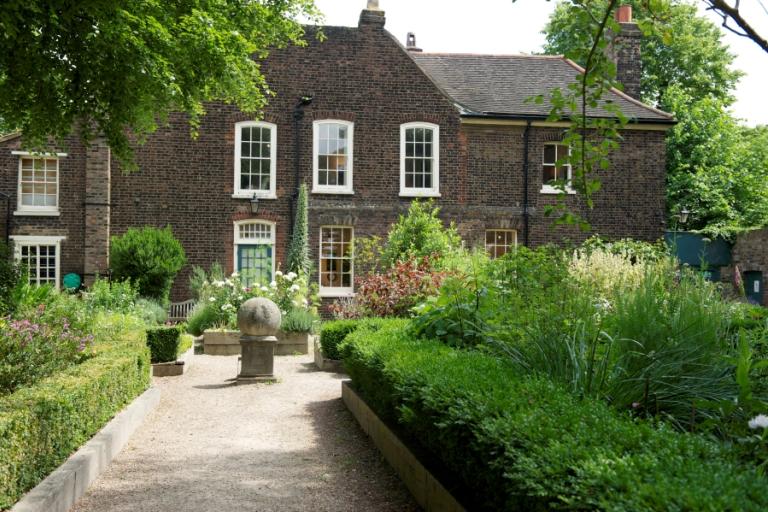 Vestry House Museum and garden